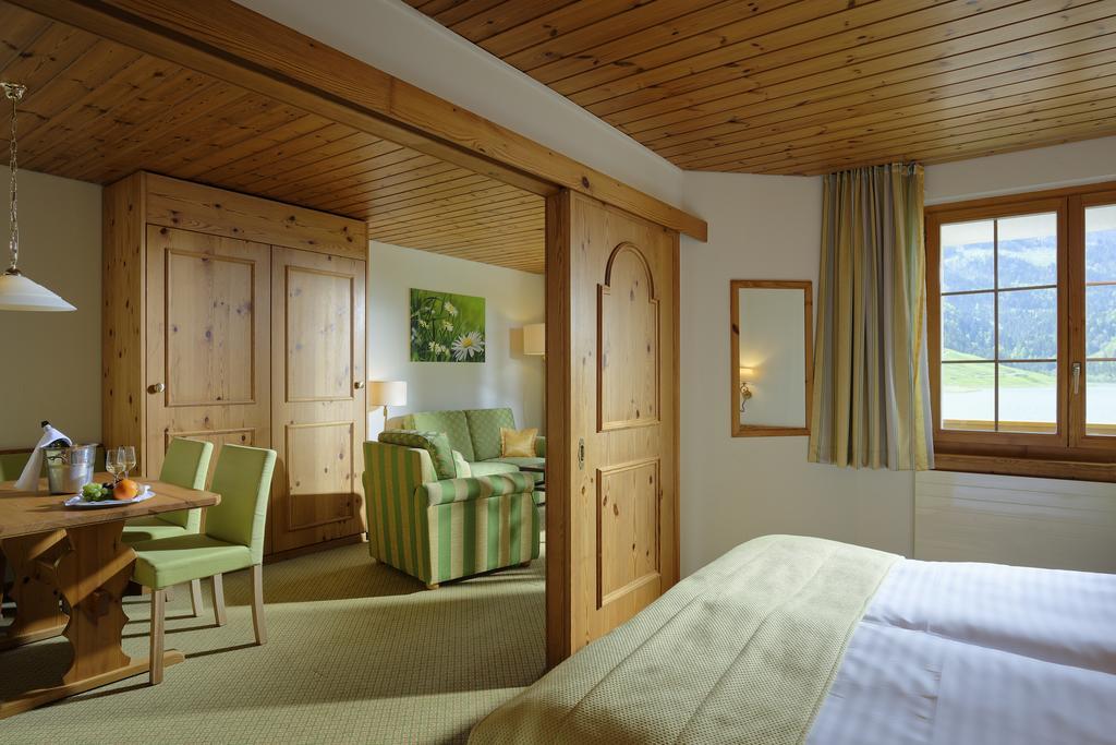 Hostellerie Am Schwarzsee Bad-Schwarzsee Rom bilde